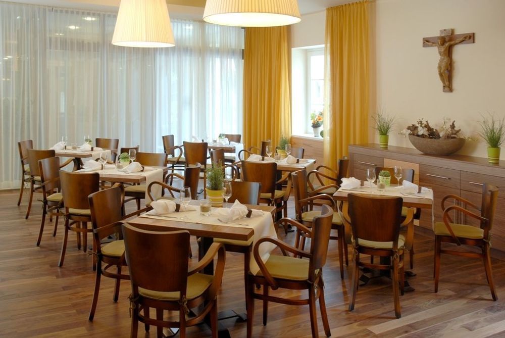 Lambrechterhof - Das Naturparkhotel Санкт Ламбрехт Ресторант снимка