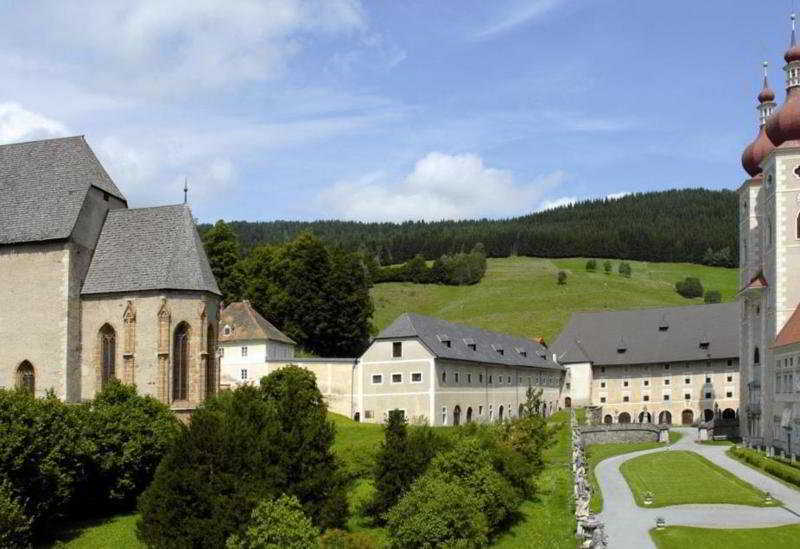 Lambrechterhof - Das Naturparkhotel Санкт Ламбрехт Екстериор снимка