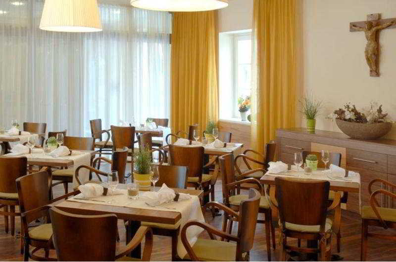Lambrechterhof - Das Naturparkhotel Санкт Ламбрехт Екстериор снимка
